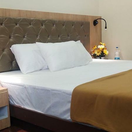 Amutham Residency Hotel Tiruchirappalli ภายนอก รูปภาพ