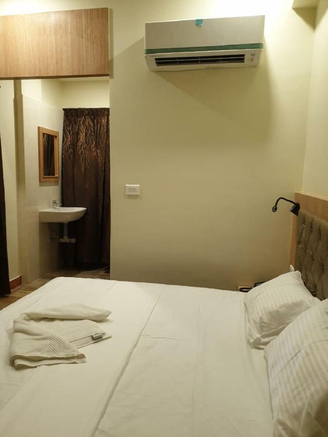 Amutham Residency Hotel Tiruchirappalli ภายนอก รูปภาพ