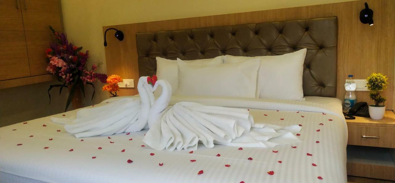 Amutham Residency Hotel Tiruchirappalli ภายนอก รูปภาพ