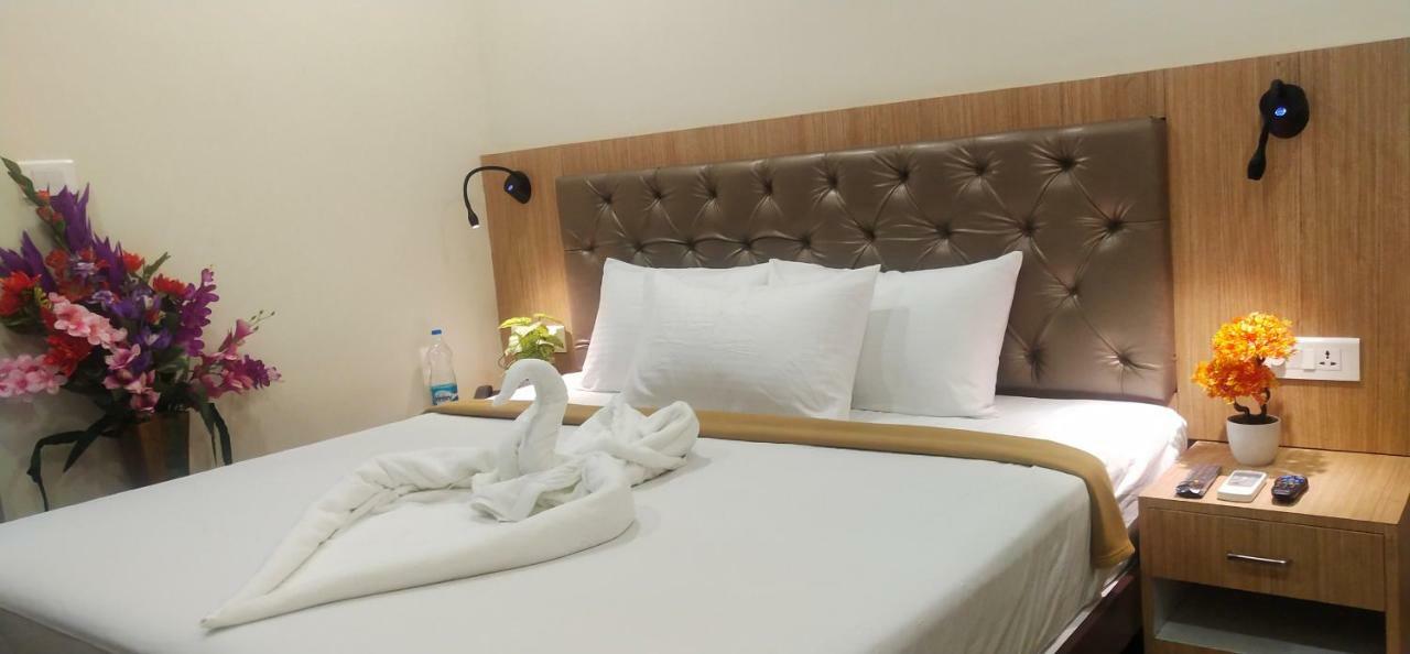Amutham Residency Hotel Tiruchirappalli ภายนอก รูปภาพ